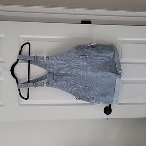 Overall shorts